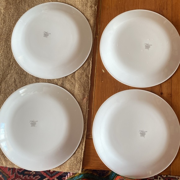 Córrele by Corning - set of 4 dinnerplates White Country Cottage Pattern. - Picture 4 of 4